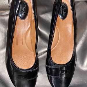 Clarks Artisan Leather Ladies Black Shoes sz 10 USED ONCE